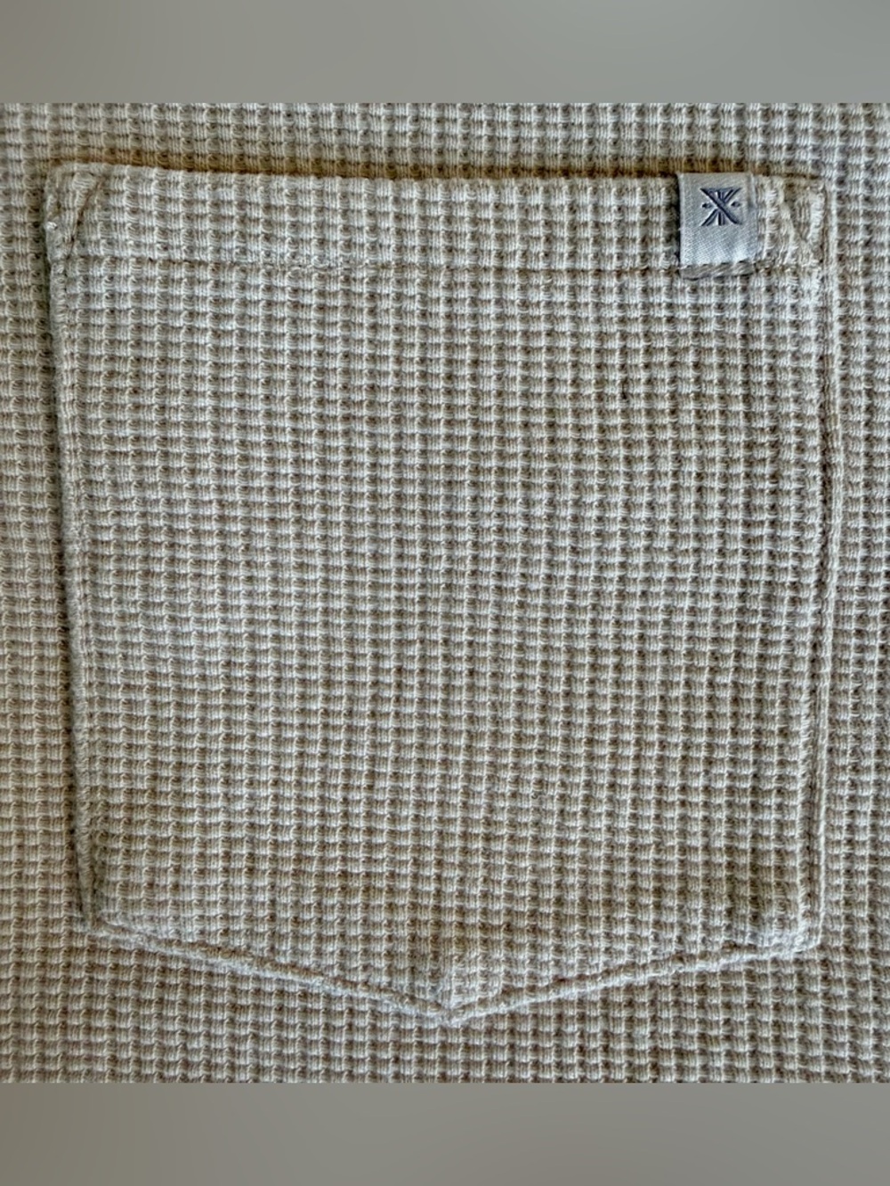 EUC 💥 Roark Men’s Companion Waffle Henley L Cream Thermal Long Sleeve - Picture 3 of 10